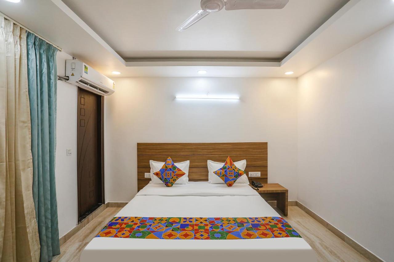 Fabhotel Unique Stay ノイダ エクステリア 写真