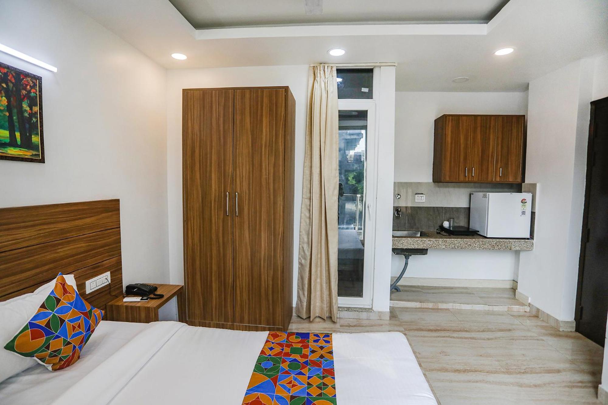 Fabhotel Unique Stay ノイダ エクステリア 写真